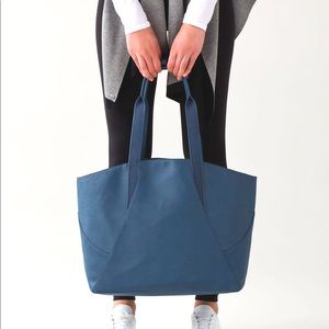Lululemon All Day Tote